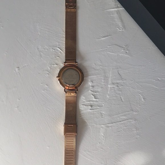 Daniel Wellington Watch - Picture 5 of 6